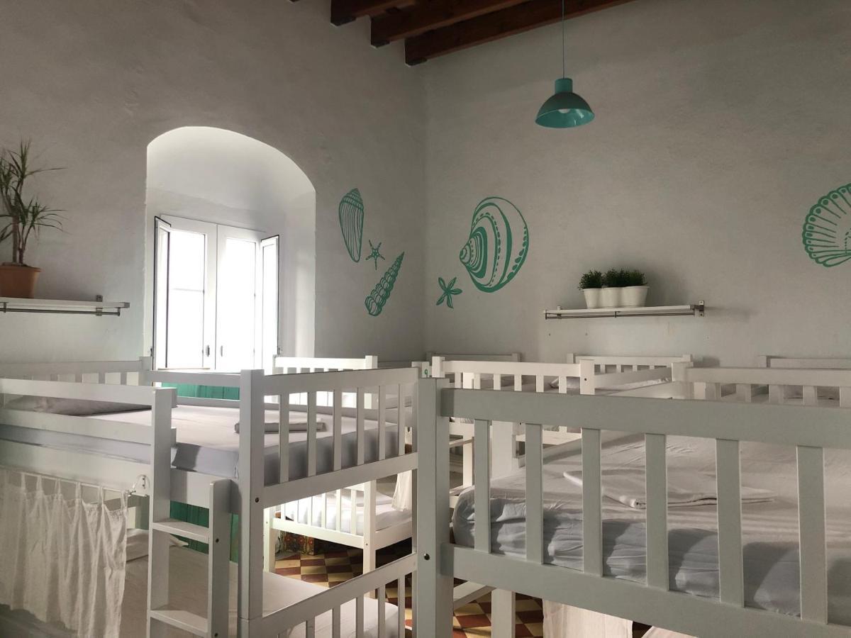 Lion Hostel By Kitesurf Tarifa Luaran gambar