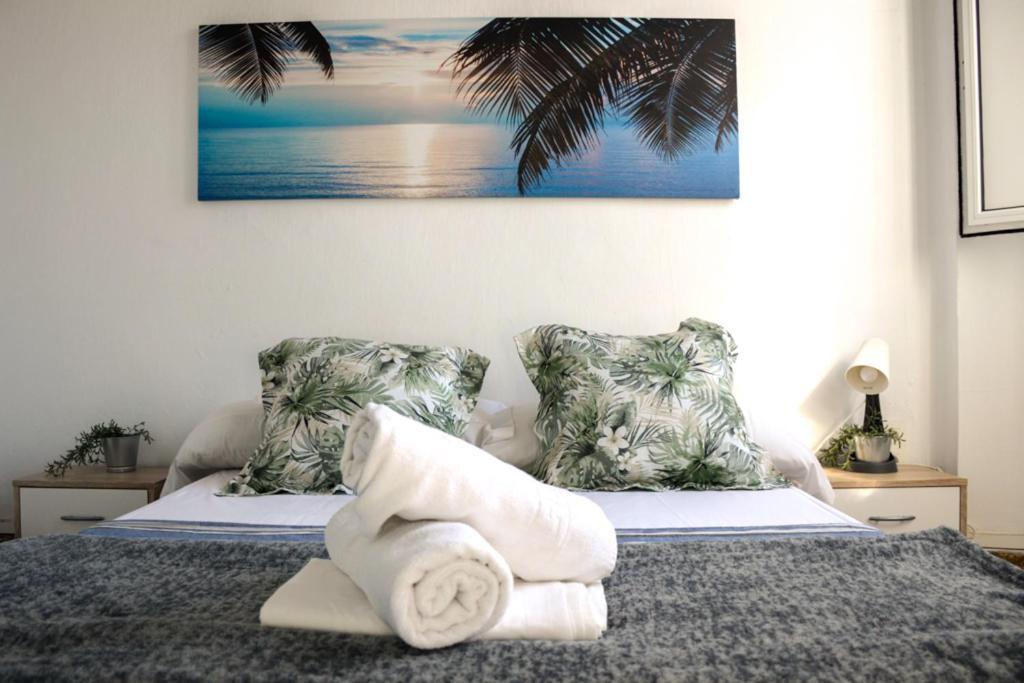 Lion Hostel By Kitesurf Tarifa Luaran gambar